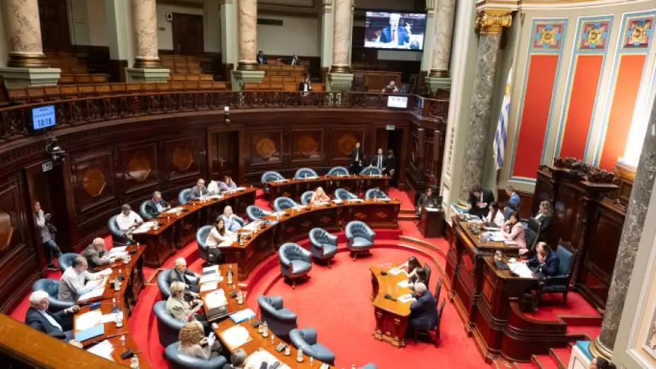 Uruguay hace historia: el Senado aprueba ley que permite elegir una muerte digna