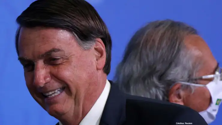 Jair Bolsonaro confunde hombre con enanismo.jpg