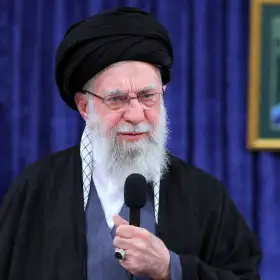 Ayatolá Ali Jamenei durante un discurso en Irán.