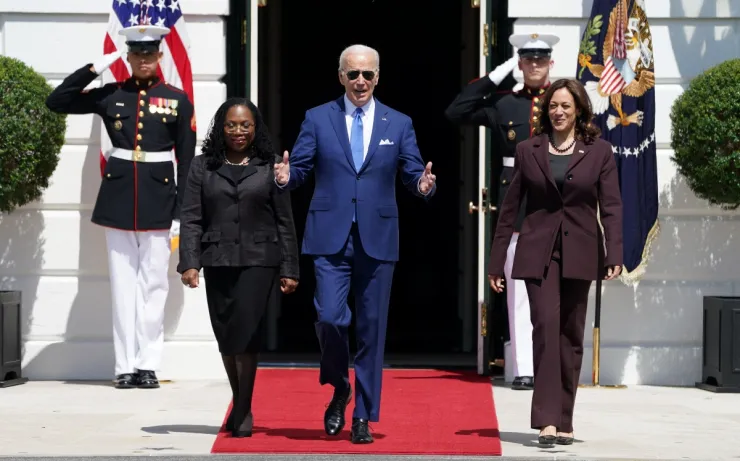 kamala harris covid-19 eu
