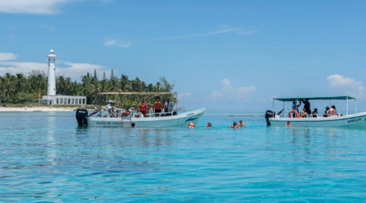 La playa de Veracruz con aguas turquesa como en el Caribe, que no es la Isla de Enmedio; ¿cómo llegar desde Poza Rica?
