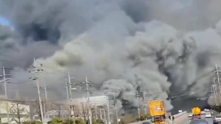 Reportan incendio en fábrica de autopartes hoy; hay más de 50 heridos