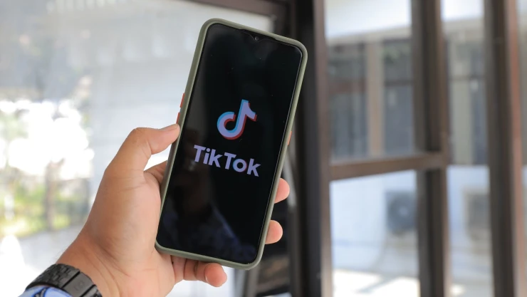 tik tok investigada por la unión europea