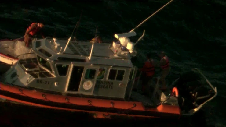 Rescatan pescadores en Baja California Sur.jpeg