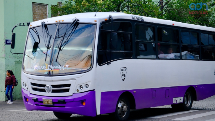 Bloqueo de microbuses y paro de tranposrtistas en CDMX