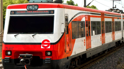 Tren Suburbano
