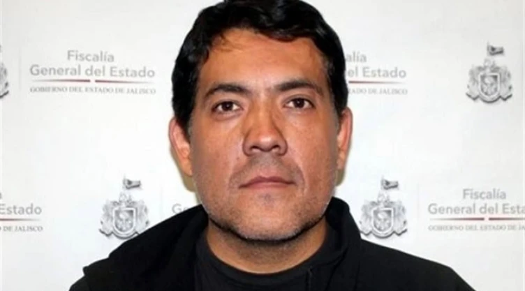 El empresario, en su lugar, reprodujo accidentalmente 2 videos de contenido sexual en los que participaban menores de edad