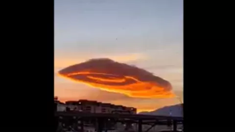 Nube estraña en el cielo de Turquía