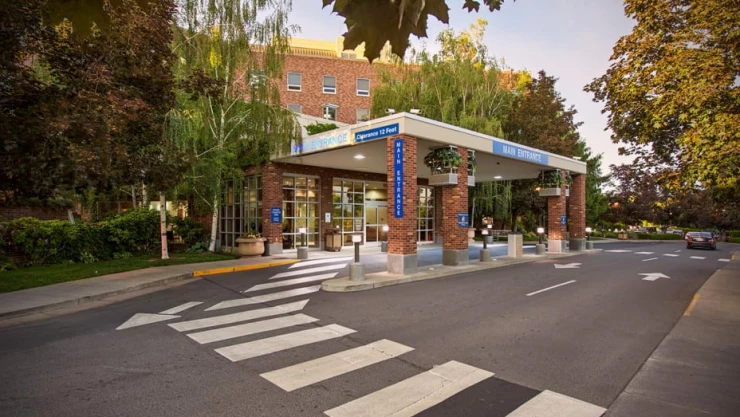 bebe-muere-olvidado-madre-al-interior-de-un-auto-washington