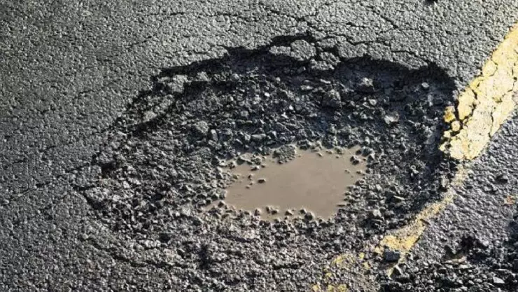Baches, socavones, hoyos ¿Cómo denunciar el mal estado de una carretera?