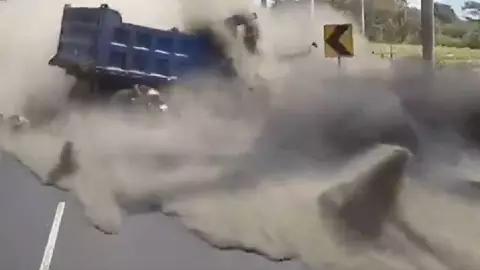 PORTADA fuerte accidente video autopista.jpg