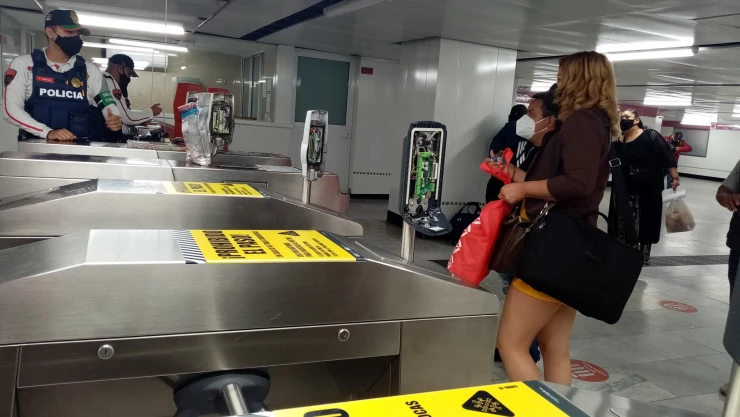 Lectores de tarjetas de Metro CDMX.jpg