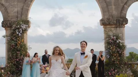 Joey King, protagonista del ‘Stand de los Besos’, se casó con Steven Piet en boda privada