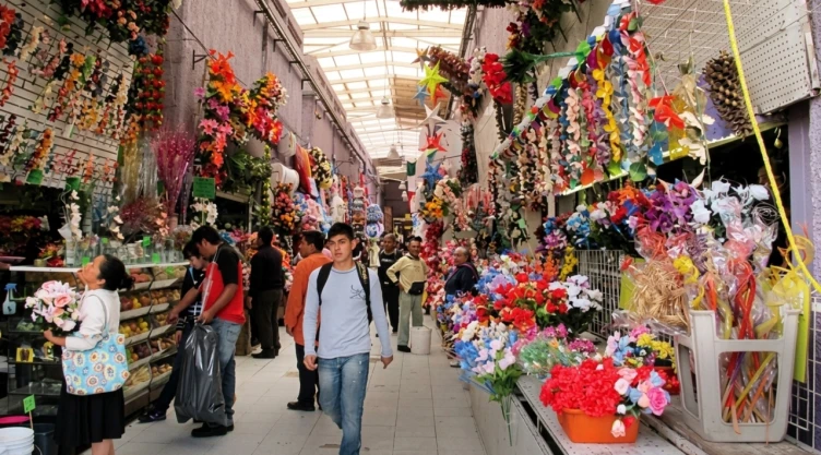 El Mercado de la Merced cumple 69 años de su fundación