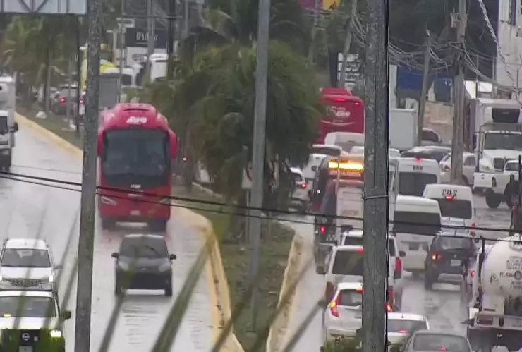 ¿Qué pasó en el Boulevard Colosio de Cancún HOY? Se reporta tráfico lento en la zona