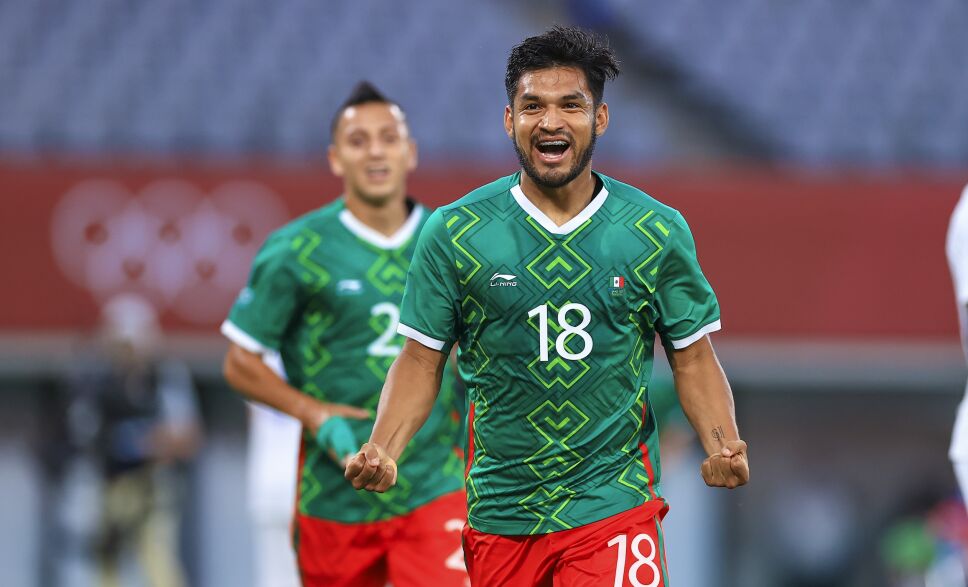 Eduardo Aguirre, posible refuerzo de Chivas.