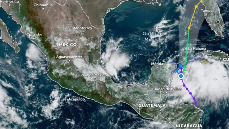 trayectoria en vivo de la tormenta tropical idalia en yucatan