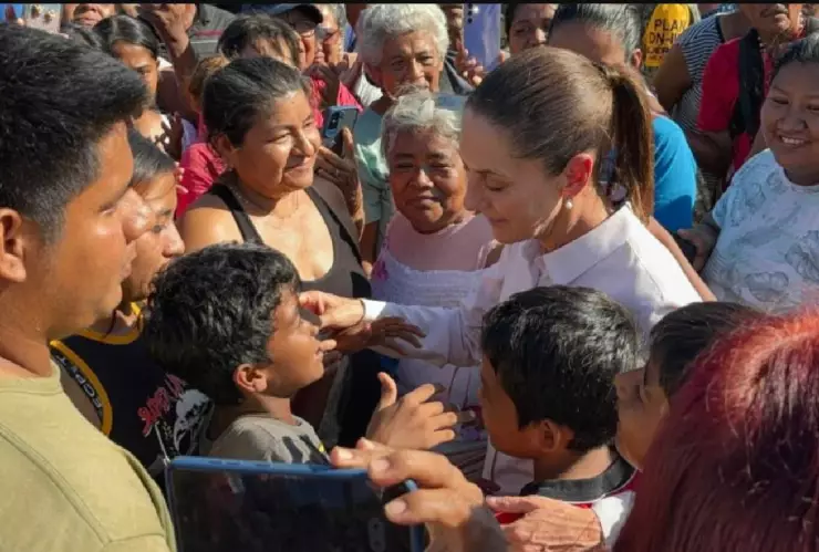 Claudia Sheinbaum llega a Acapulco para atender a damnificados por huracán “John”.