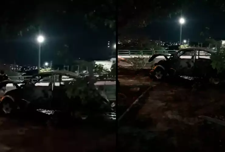 Se incendia auto Tuxtla