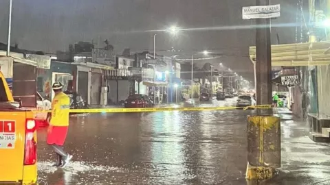 Lluvias noche Mazatlán Sinaloa