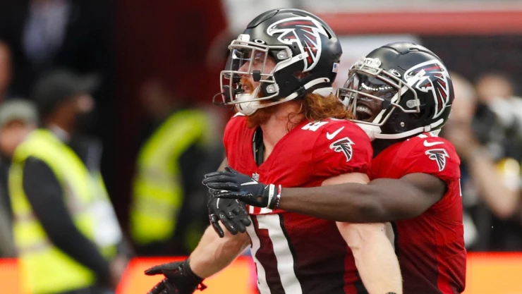 Falcons ganan en Londres