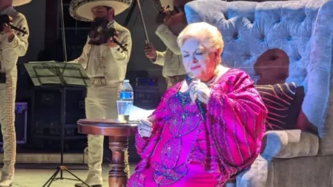 ¿Cuál era el nombre real de Paquita la del Barrio y cuál es la razón por la que le decían así