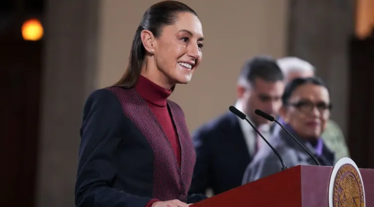 Claudia Sheinbaum en la conferencia mañanera del 11 de noviembre de 2025.
