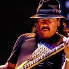 Revelan que Carlos Santana padece Covid-19; ¿qué síntomas tiene y cuál es su estado de salud?