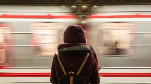 Adolescente de 15 años pierde el brazo en puerta del metro
