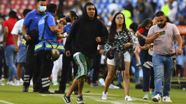 Senado cita a Mikel Arriola para dialogar sobre violencia en estadios