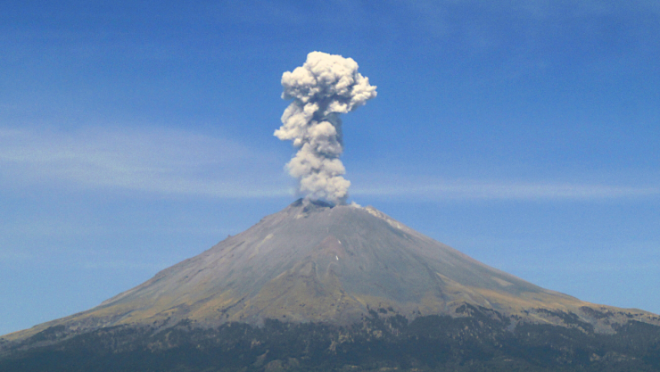 Explosión del volcán Popocatépetl