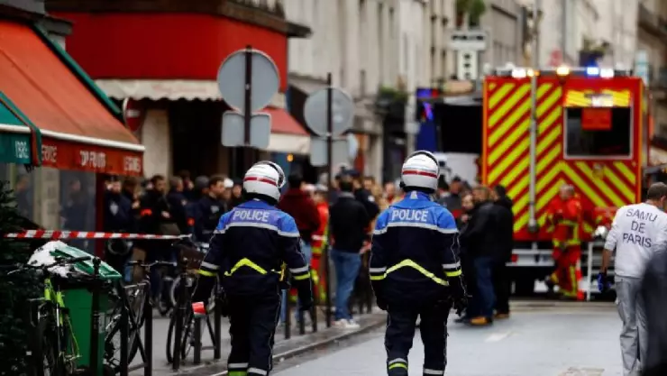 Atentado en calle de París deja 2 muertos y 4 heridos este viernes.jpg