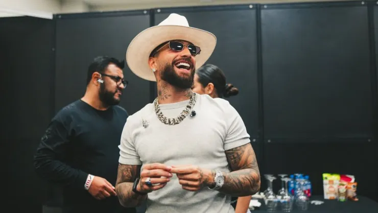 Maluma se niega a hablar con la prensa durante promoción de su gira en México