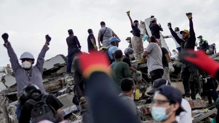 Tragedia en Colombia_ alcalde de Pereira rompe en llanto al informar las víctimas del terremoto.jpg