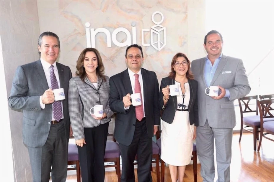 INAI.