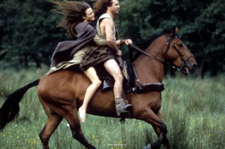 Escena de la película Corazón Valiente (Braveheart) con Mel Gibson por Azteca 7.