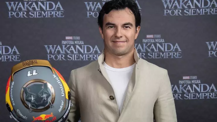 Checo Pérez y Black Panther Wakanda Forever llegan juntos al GP Brasil