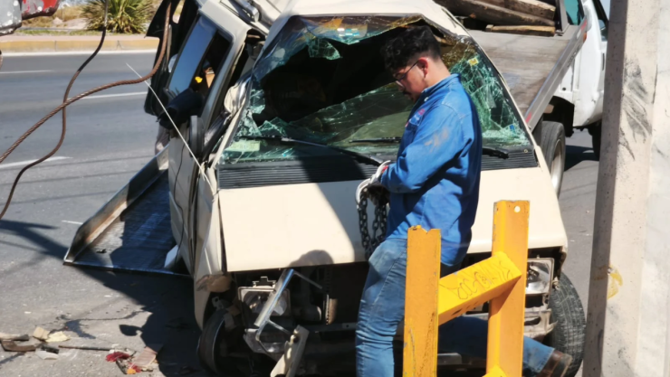 Adulto mayor resulta herido tras perder el control de su vehículo en el R. Almada