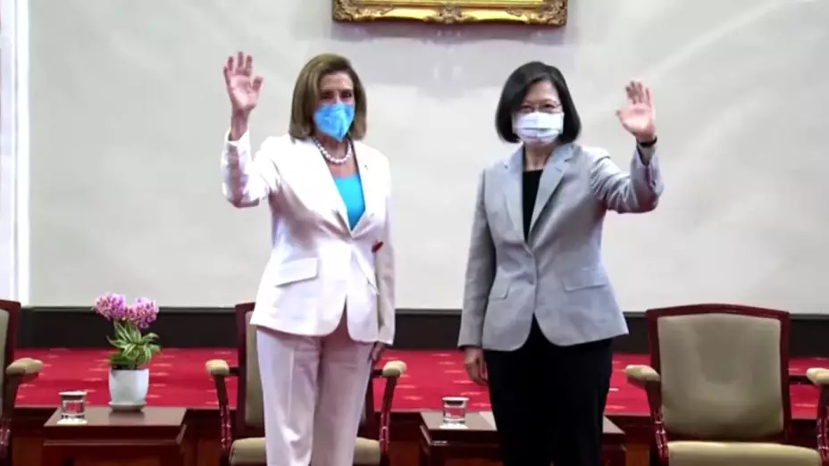 la presidenta de la Cámara de Representantes de Estados Unidos, Nancy Pelosi, se reunió con la mandataria de Taiwán, Tsai Ing-Wen.
