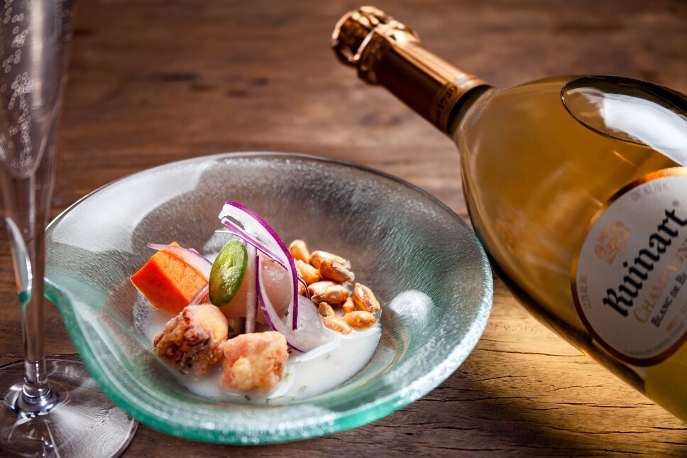 tiradito hiramasa con Ruinart.jpg