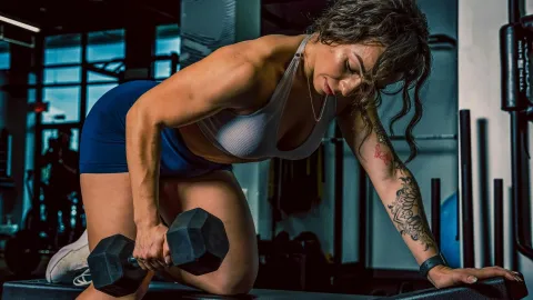 Mujer entrenando