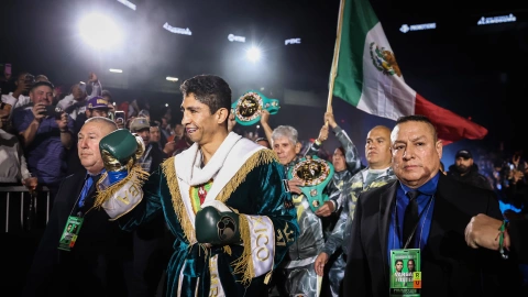Canelo Álvarez Rey Vargas