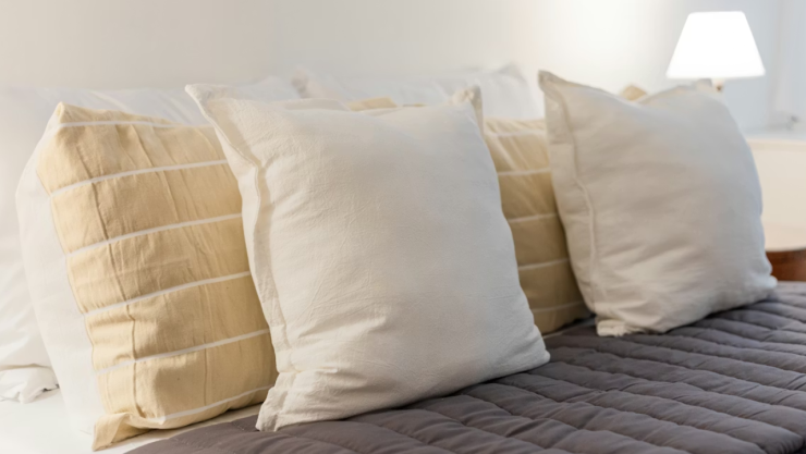 ¿Por qué es bueno guardar un dólar debajo de tu colchón? Feng Shui