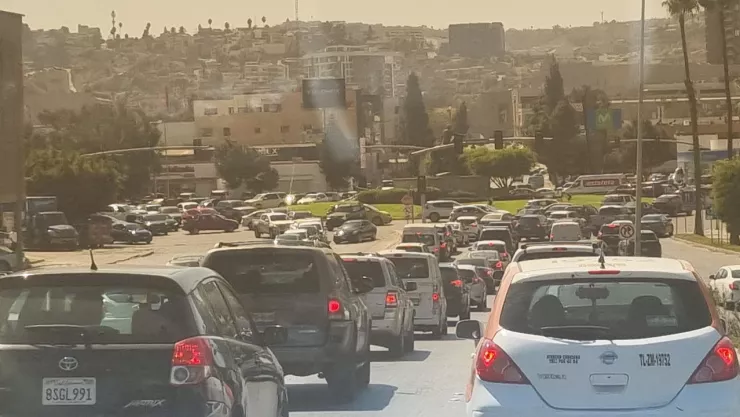 GARITAS DE TIJUANA HOY CAUSAN TRÁFICO EN TIJUANA