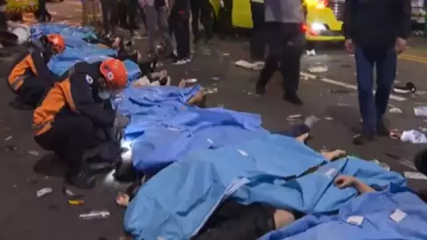 Luto en Corea del Sur tras la estampida en fiesta de Halloween