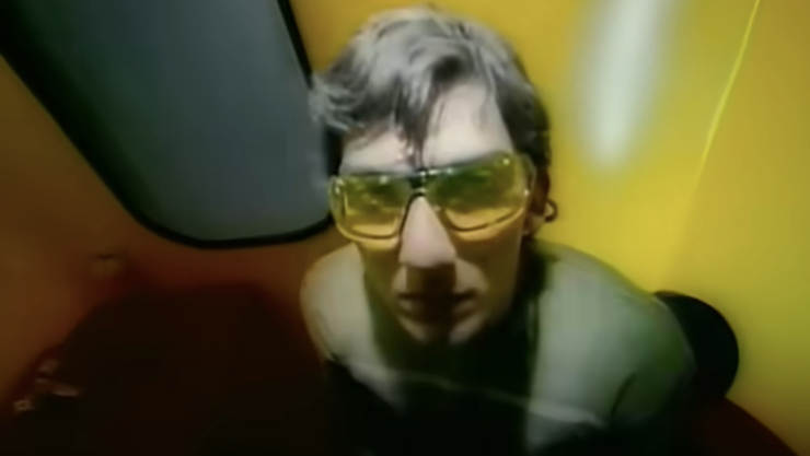 León Larregui sobre la vez en la que apareció en un video de Shakira