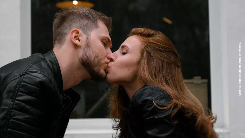 Esto generan tus besos, según tu fecha de nacimiento.