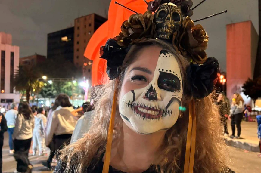 mega_procesion_catrinas_2026_cdmx_maquillaje.jpg