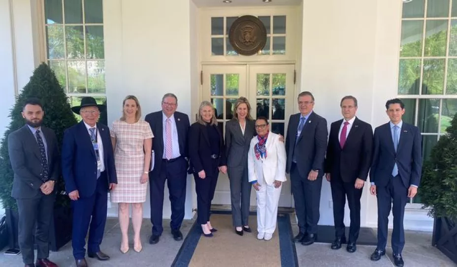 Mexico, EU Canadá 14 de abril.jpg