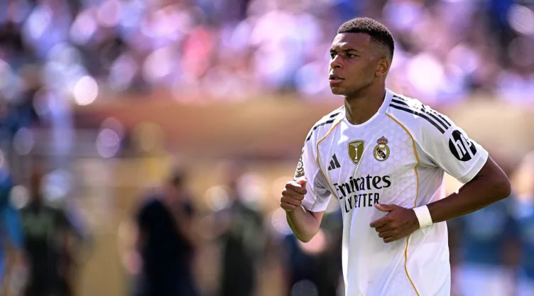 Kylian Mbappé se disculpa tras meme y comentarios sobre China que le han costado la cancelación.